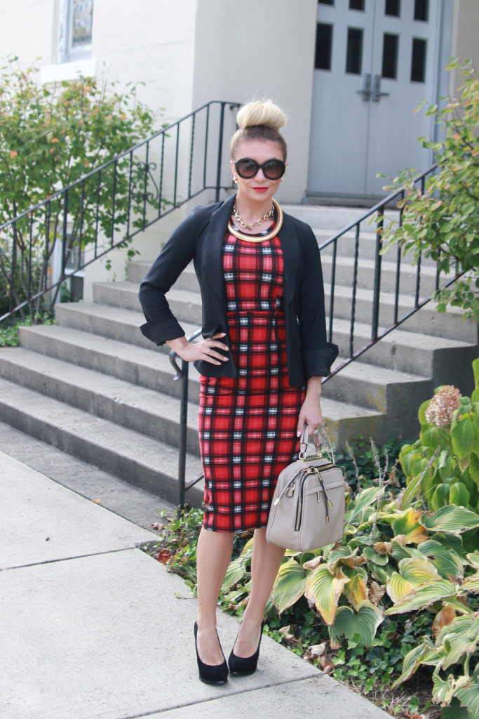 Mad for Plaid: A plaid pencil dress for the office