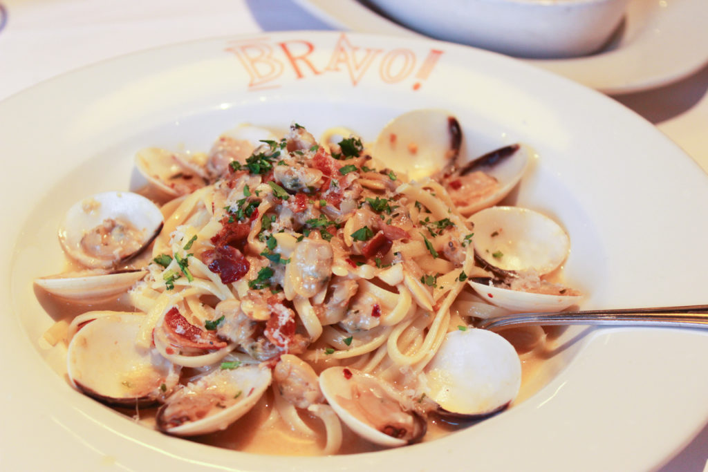 Bravo Italian Cucina: Linguini and clams