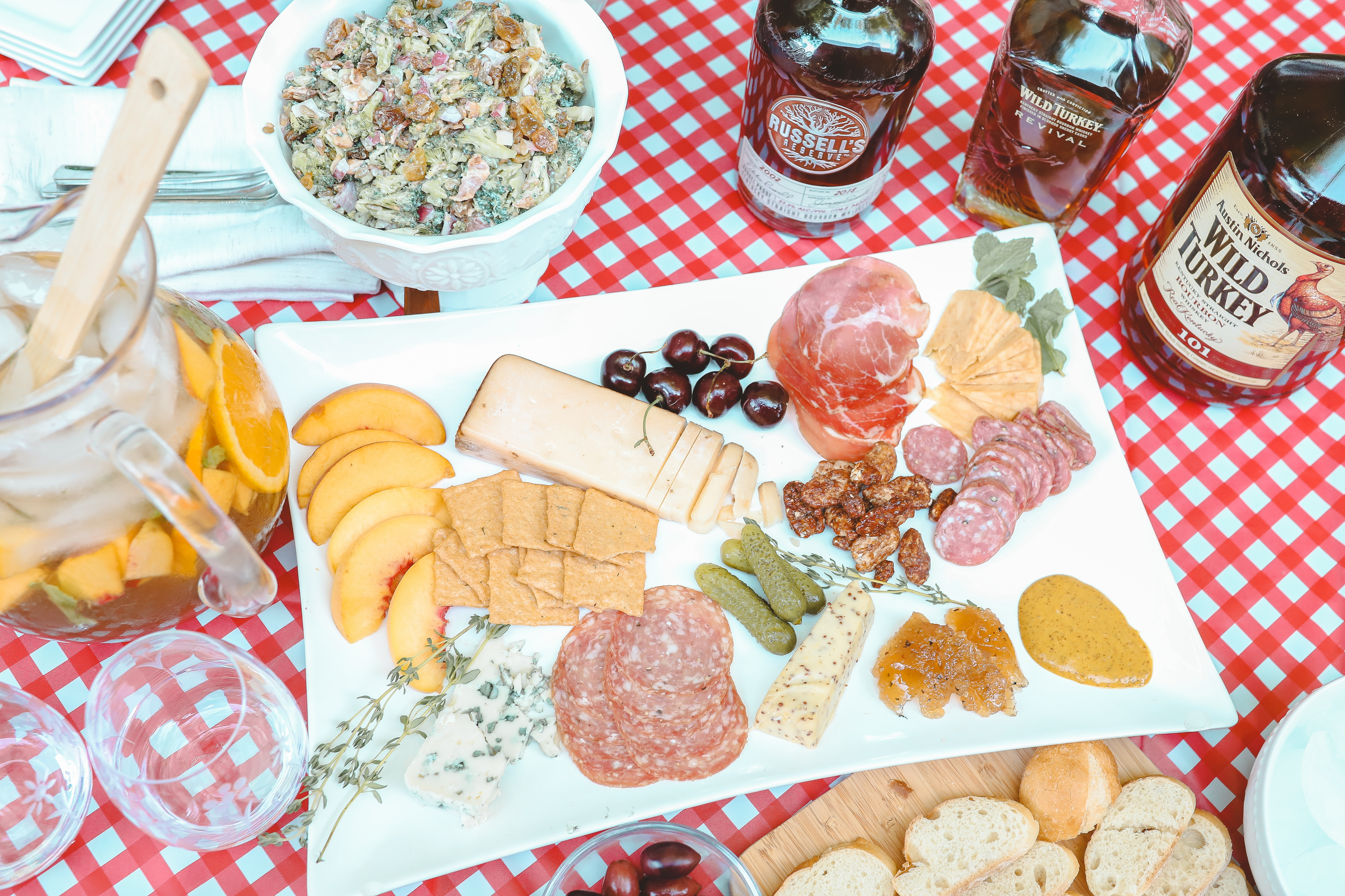 How to build a grat charcuterie and cheese board.